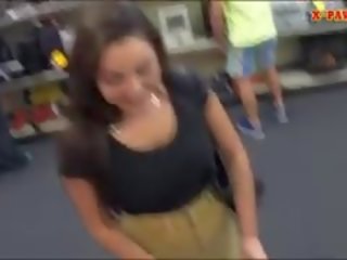 Amateur College girlfriend Fucked By Pawn Man At The Pawnshop