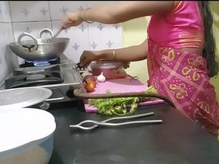 Ghar Me Kam Karane Wali Maid Ko Malik Ne Choda: HD dirty clip ea | xHamster