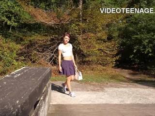 Athletic tiny teenager uspkirt outdoor and first porno audtion