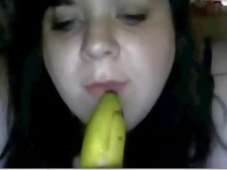 Lassie from US deepthroats a banana on chat roulette incredible